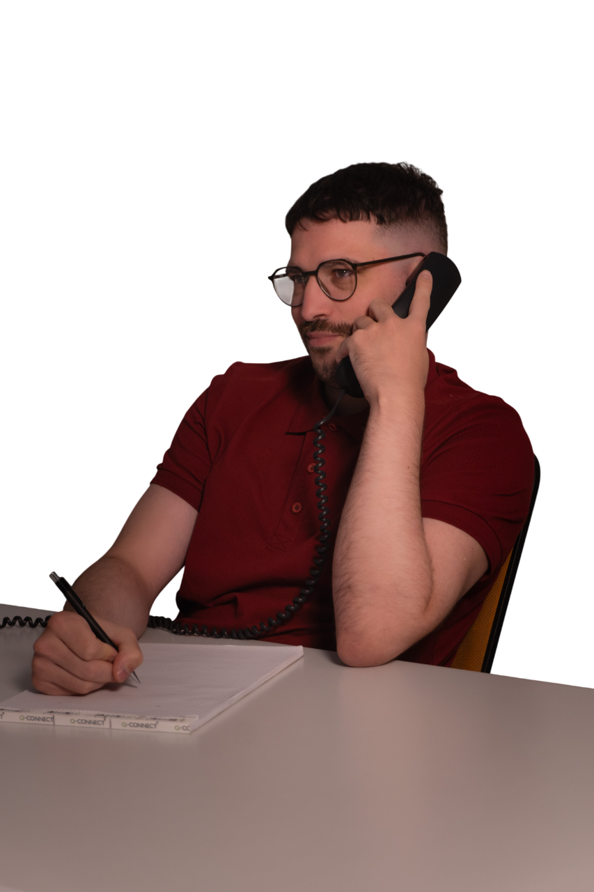 Messora Marco_MES_sitzend